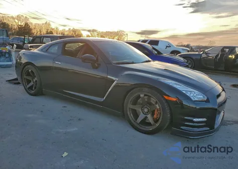 2015 Nissan Gt-R Premium z USA, uszkodzony, nr VIN JN1AR5EF2FM281047